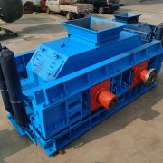 影響對輥破碎機能力的參數(shù)